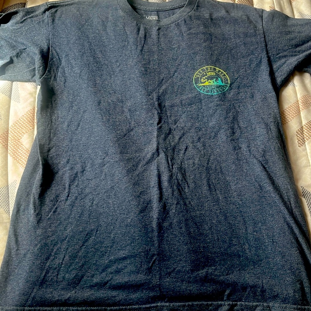 Men’s Vans shirt
